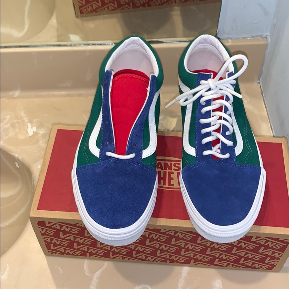 VANS YACHT CLUB